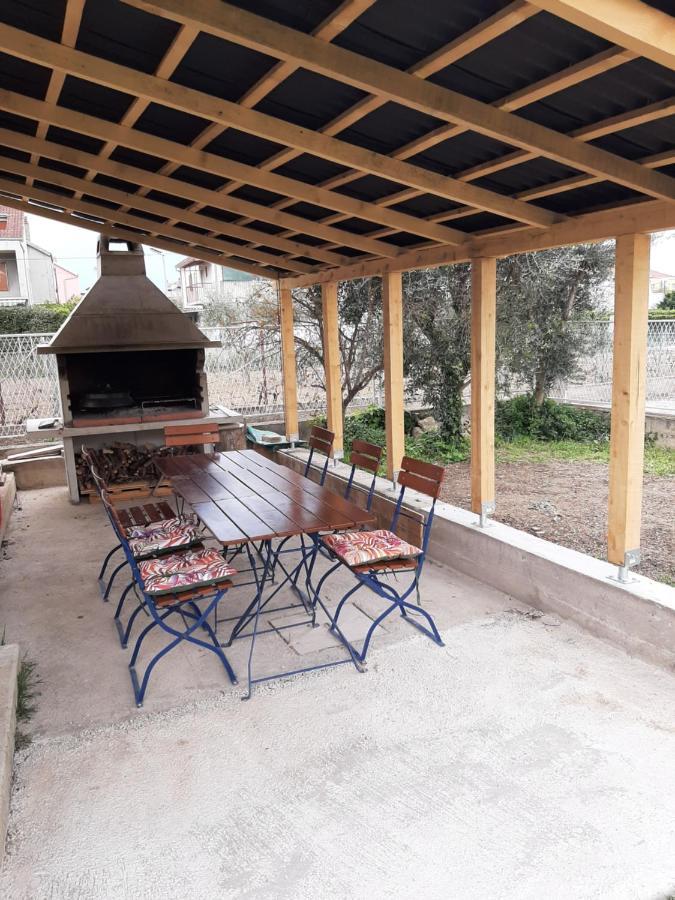Apartman Jezidzic Kaštela Esterno foto