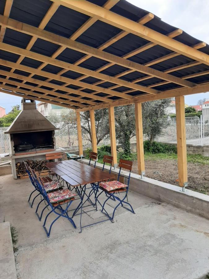 Apartman Jezidzic Kaštela Esterno foto