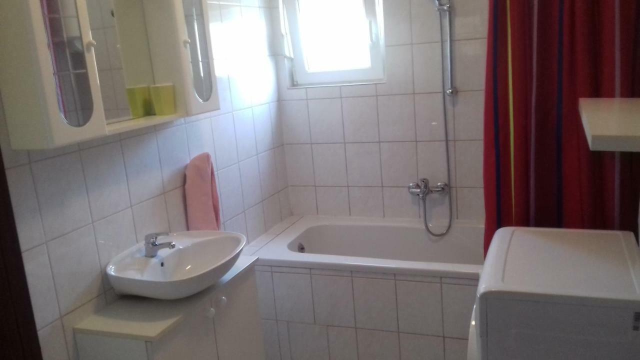Apartman Jezidzic Kaštela Esterno foto